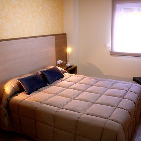 Отель Hostal Oregar Сантьяго-де-Компостела Экстерьер фото
