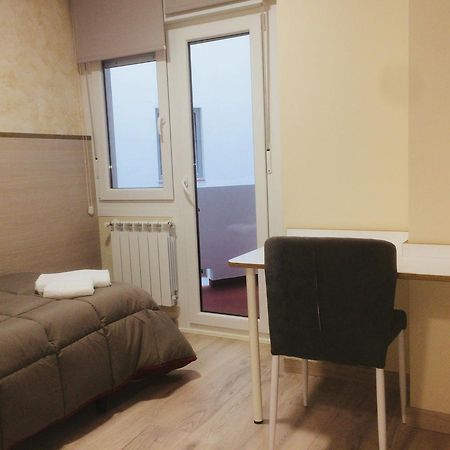 Отель Hostal Oregar Сантьяго-де-Компостела Экстерьер фото